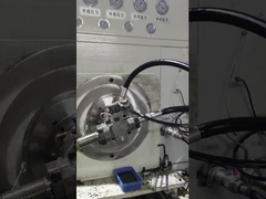 Ensaio da bomba hidráulica para detecção de fugas de óleo